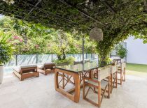 Villa Mandala The Home, Comedor al aire libre